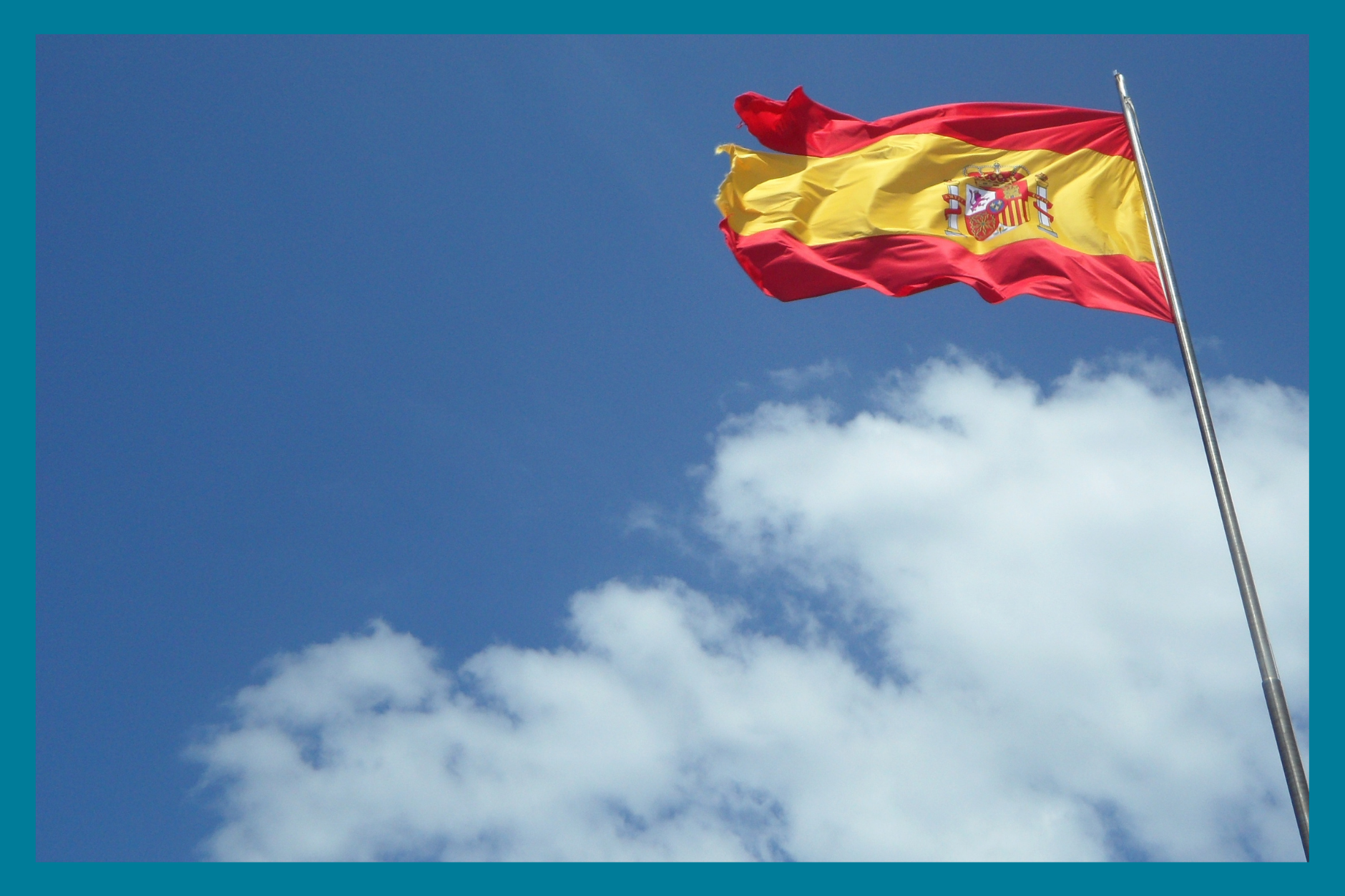 Espanjan lippu ja taivas